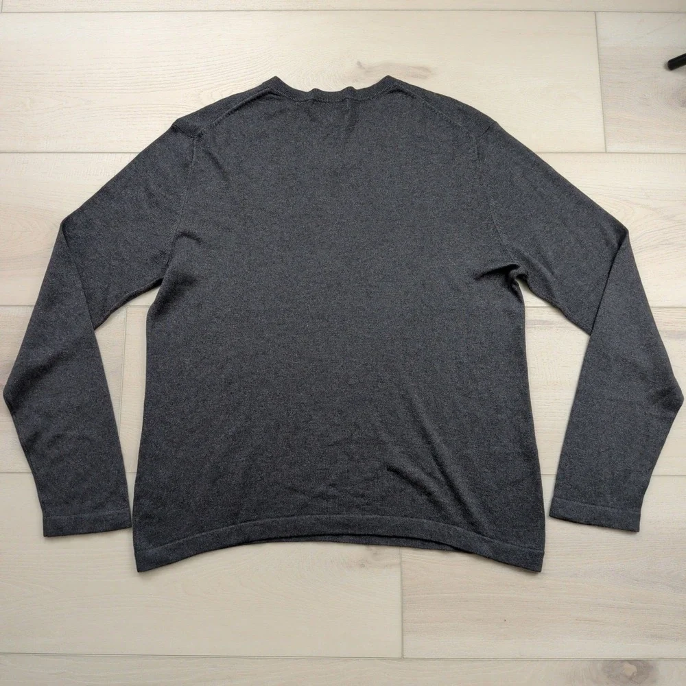 Banana Republic Mens Silk Cashmere V-Neck Sweater Charcoal Gray Large 416549-06